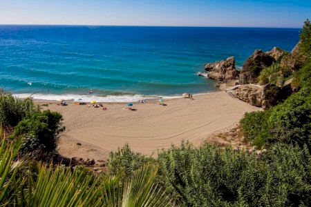 La Costa del Sol: Un destí sostenible amb 150 km de platges i 325 dies de sol a l'any que cada vegada atrau a més valencians