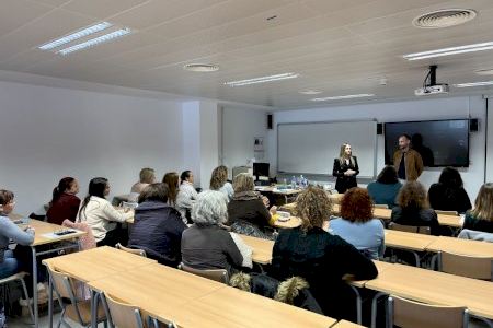 Formación gratuita de alfabetización digital: así puedes formarte en la Vall d'Uixó para aumentar tus posibilidades de encontrar empleo
