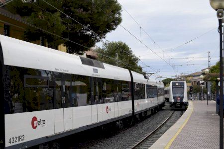Cortan dos líneas de metro en Valencia por un arrollamiento en las vías
