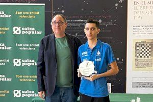 Diego Macías se convierte a sus 17 años en el campeón autonómico de ajedrez más joven de la historia