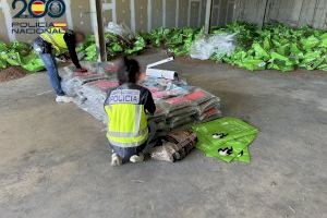 Caen cuatro narcos en Alicante: cargaban un camión con 114 kilos de marihuana con destino Reino Unido