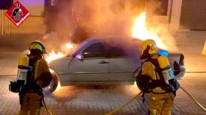Es crema un vehicle de matinada a Cocentaina