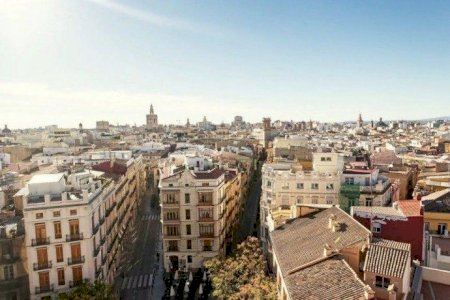 Alquileres disparados en la Comunitat Valenciana: el 44% del sueldo para pagar una vivienda, según un estudio