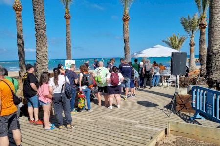 Geocastellón 2024 provoca colas de aficionados y visitantes en la playa y la ampliación de horarios
