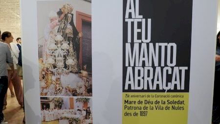 Inauguració de l’exposició “Al teu manto abraçat"