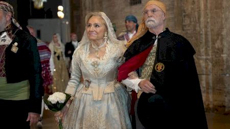 Falles València 2026. Ofrena Dimecres 18. Carrer La Paz. 19:00 - 20:00