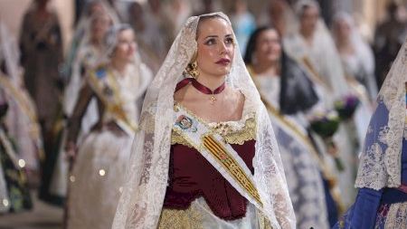 : : Falles València 2026. Ofrena Dimecres 18. Carrer San Vicente. 23:00 - 24:00