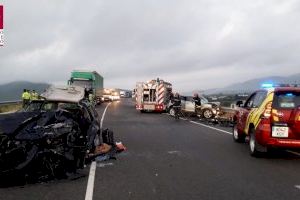 Dos fallecidos en un brutal accidente de coche en Peñíscola