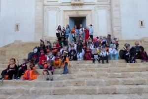 El Halloween infantil llenó de “monstruos”  las calles y el Cirer