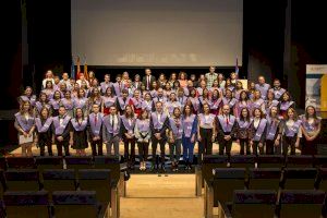 Un total de 67 alumnos del Grado en Psicología de la UJI participan en el acto de graduación