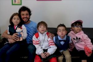 Cuatro niños valencianos con fallo intestinal, protagonistas de un calendario solidario