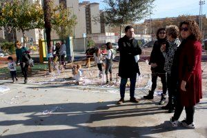 Recreacas transforma los desechos en arte en el CEIP Lluís Revest