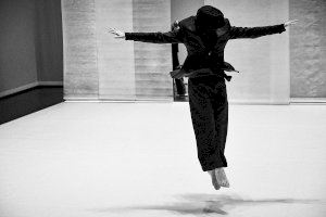 La prestigiosa compañía de danza Mal Pelo presenta en València su nuevo espectáculo dentro de la investigación BACH PROJECT