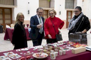 Martí i Puerta visitan el mercat solidari de l’alumnat del centre especial de Penyeta Roja