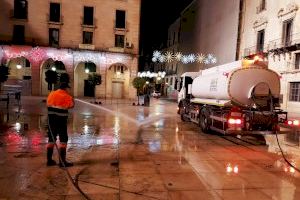 El Ayuntamiento de Alicante pone en marcha un dispositivo especial de limpieza con motivo de las fiestas de Navidad