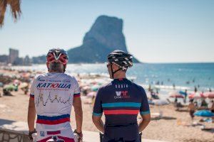 9 equipos de ciclismo internacionales se encuentran en Calp para preparar la temporada
