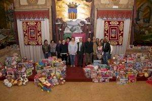 La Diputación de Castelló distribuye regalos entre 8 entidades que repartirán juguetes a 500 niños