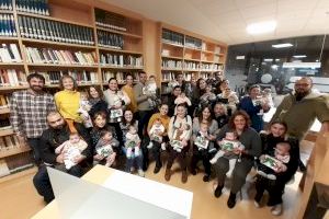 La Biblioteca de Bellreguard dóna la benvinguda als xiquets nascuts el 2019