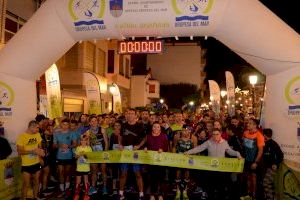 Oropesa del Mar cita a cerca de 300 'runners' en la colorida San Silvestre