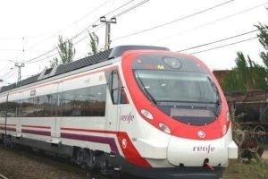 Un problema técnico obliga a suspender la circulación de varios trenes entre Valencia y Castellón y Valencia y Gandia