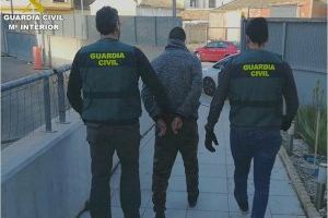 Detienen a los supuestos autores de 8 delitos de robo con fuerza, cometidos en Rojales