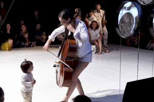 El Institut Valencià de Cultura abre la temporada en Alicante con ‘Bítels per a nadons’, de La Petita Malumaluga
