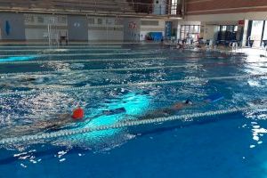 El Palacio de Deportes de Torrevieja acoge un curso de socorrismo en instalaciones acuáticas, que se desarrollará hasta el 29 de mayo