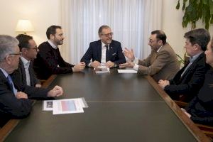 Martí i ASEBEC coincideixen en la necessitat de prestigiar l'FP per a superar la falta de personal qualificat de les empreses del clúster ceràmic de Castelló