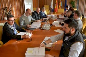 La Comisión municipal de Limpieza de Centros Escolares de Alicante acuerda por unanimidad la comparecencia de los responsables del contrato