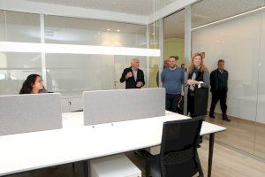Marco destaca la apuesta de Castelló en inversión social en la visita a la nueva sede de la AECC