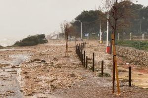 Alcossebre sufre los efectos del temporal marítimo