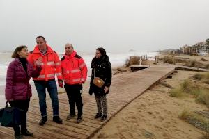 La Diputación de Castellón pone a disposición de los ayuntamientos afectados por el temporal de costa maquinaria de limpieza “para que vuelvan a la normalidad cuanto antes”