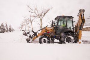 Continuen a Morella els treballs pel temporal de neu