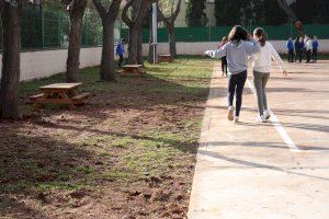 El CEIP Sanchis Yago de Castelló estrena patio accesible e inclusivo