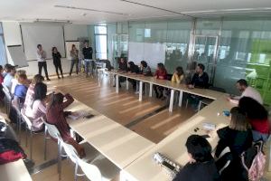 Veintidós emprendedores comienzan a desarrollar sus proyectos en una zona coworking cedida por el Ayuntamiento de Petrer