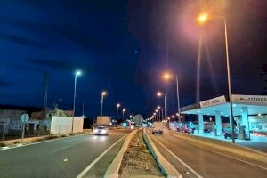 El Ayuntamiento de Aspe recupera la iluminación del acceso a la población por la carretera de Novelda