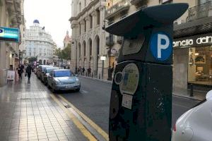 Los vehículos ‘cero emisiones’ podrán aparcar gratis en la zona azul de València