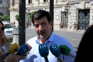 Giner censura que Grezzi i “el qüestionat gerent de l'EMT” decidisquen per on poden circular els valencians