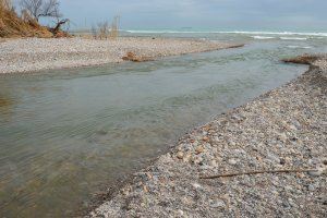 La desembocadura del río Mijares se vuelve a abrir al Mediterráneo después de un año cerrada