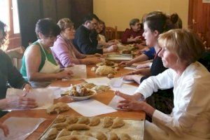 Palanques prepara 700 coquetas para Sant Antoni