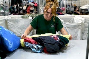 Fundación Humana: más de 30 toneladas de textil recuperado para fines sociales, un 4% más que el año anterior en Almussafes