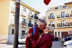 Turismo Petrer busca llenar de besos las redes sociales con la campaña “Bésate en Petrer”