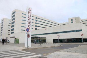 Herida grave una joven en Valencia tras ser atropellada por un coche