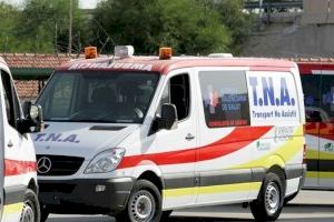 Cinco heridos al chocar dos coches en Orihuela