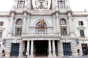 L'Ajuntament de València formarà a tot el seu personal en perspectiva de gènere i llenguatge inclusiu