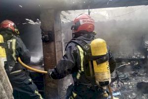 Es crema una caseta a Benicarló sense causar ferits