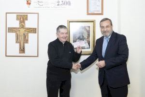 La Real Archicofradía del Salvador de Valencia entrega un donativo a la Fundación MAIDES