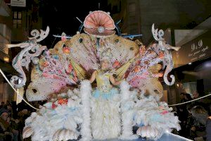 30 Comparsas participan este domingo en el Gran Desfile Concurso del Carnaval de Torrevieja