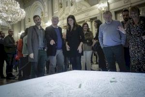 El Ayuntamiento expone a la ciudadanía los proyectos de recuperación de las plazas del Ayuntamiento, la Reina y el Mercat
