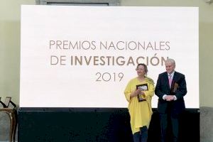 Carolina Pascual destaca la contribución de Ángela Nieto a la excelencia científica de la Comunitat